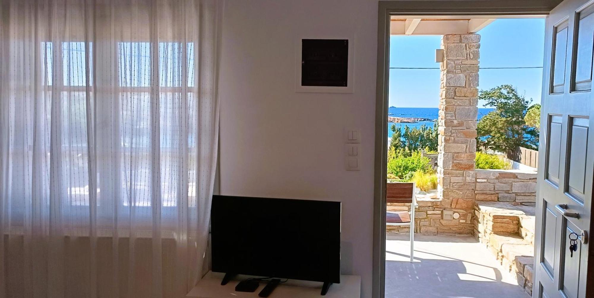 Nesaea Seafront House Villa Parasporos Exterior photo